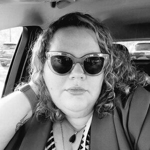 Meet your Posher, Stefanie